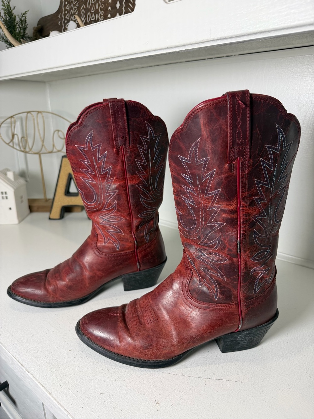 Ariat Womens 7 Burgundy Red Leather Cowboy Boots Western Embroidered